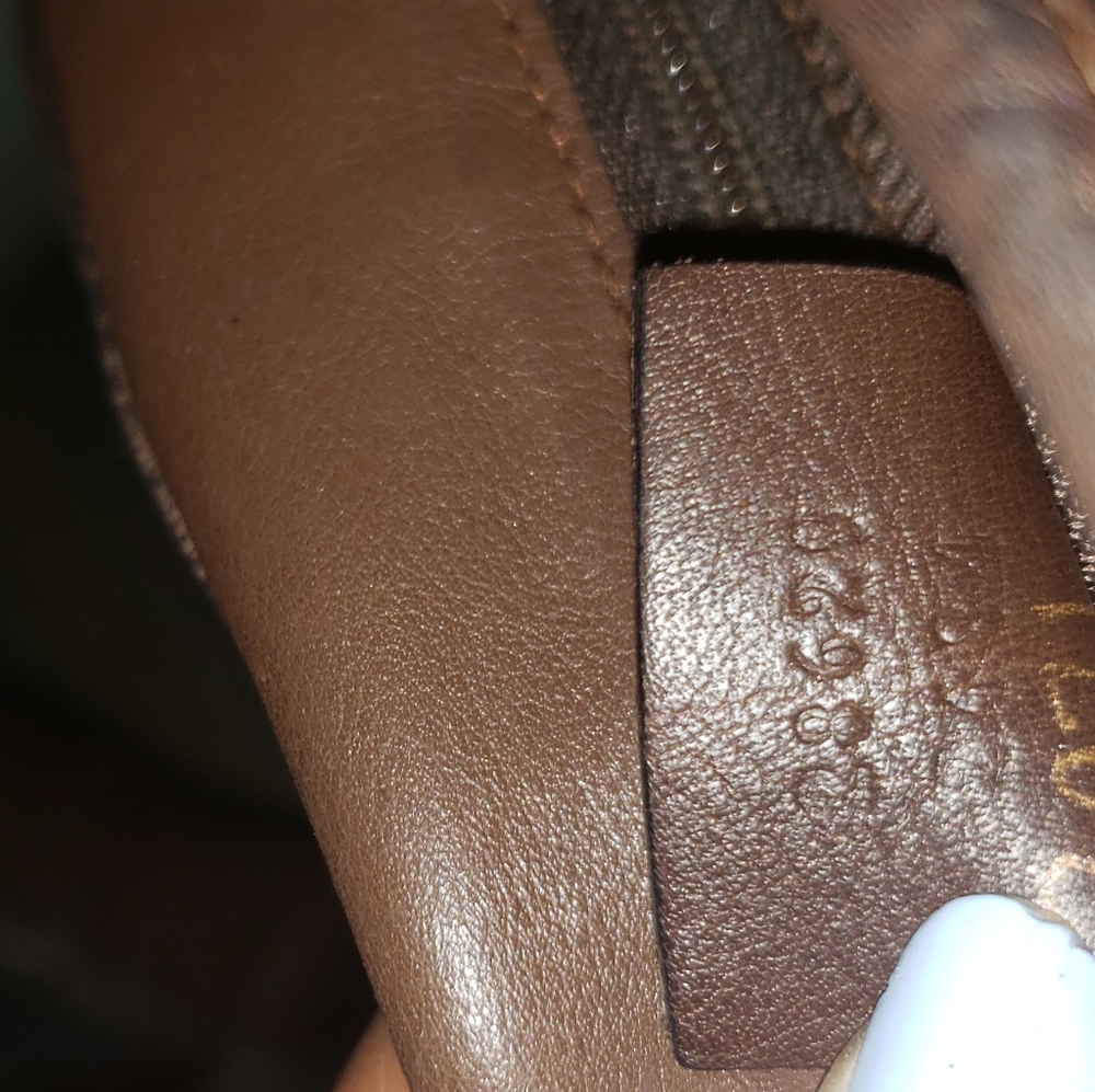 💗SOLD💗gucci bag💗 - Picture 3 of 5